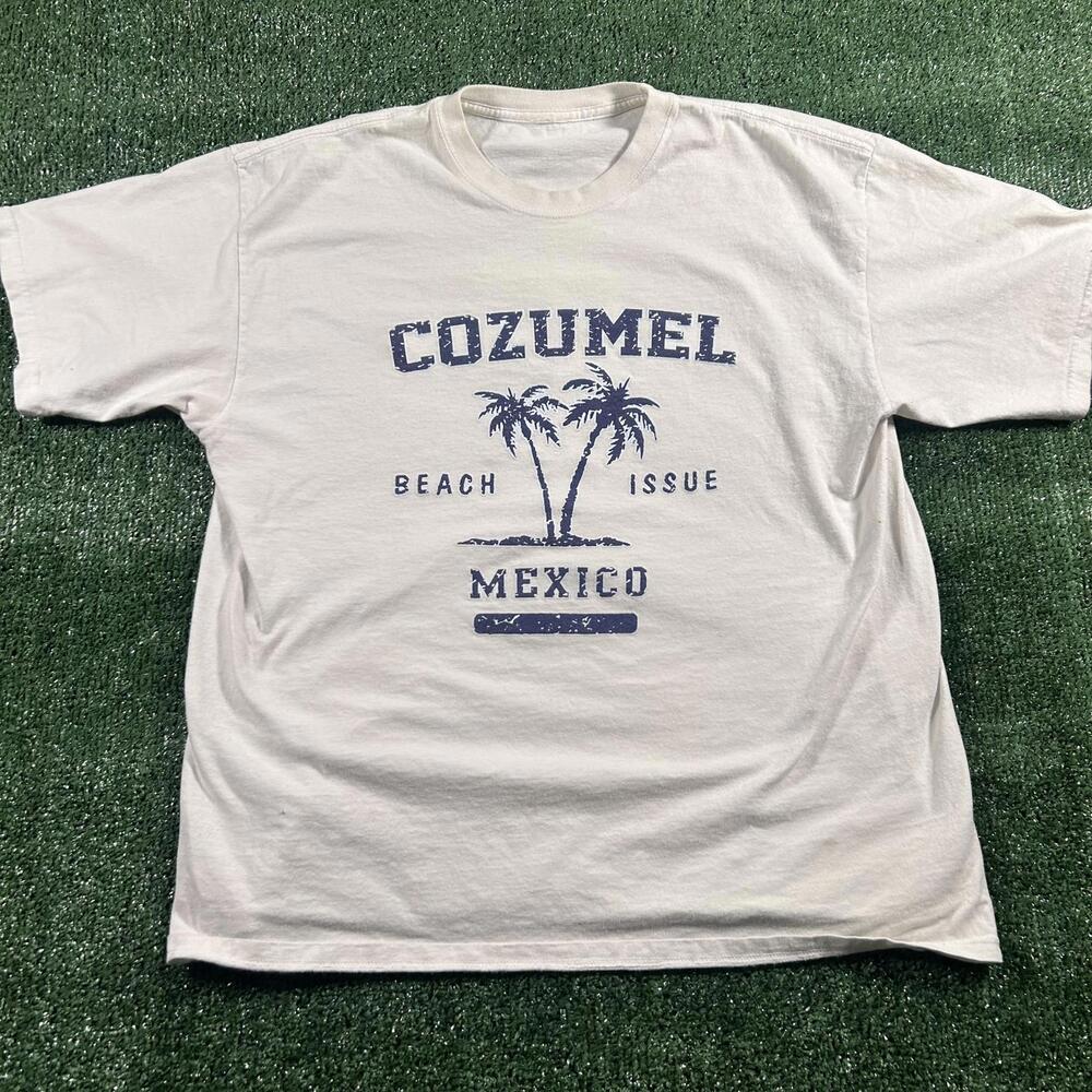 White Cozumel Mexico Graphic T-Shirt. Fits like large